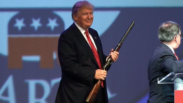 Трамп и Республиканцы обвинили шутеры в массовых расстрелах в США