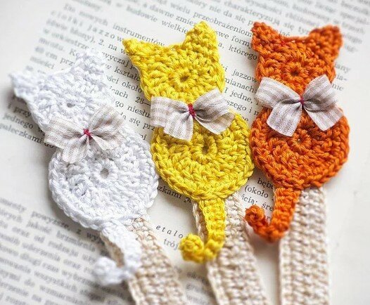 закладки вязаные коты